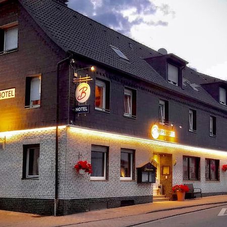 Breer S Hotel Schwerte Exterior photo