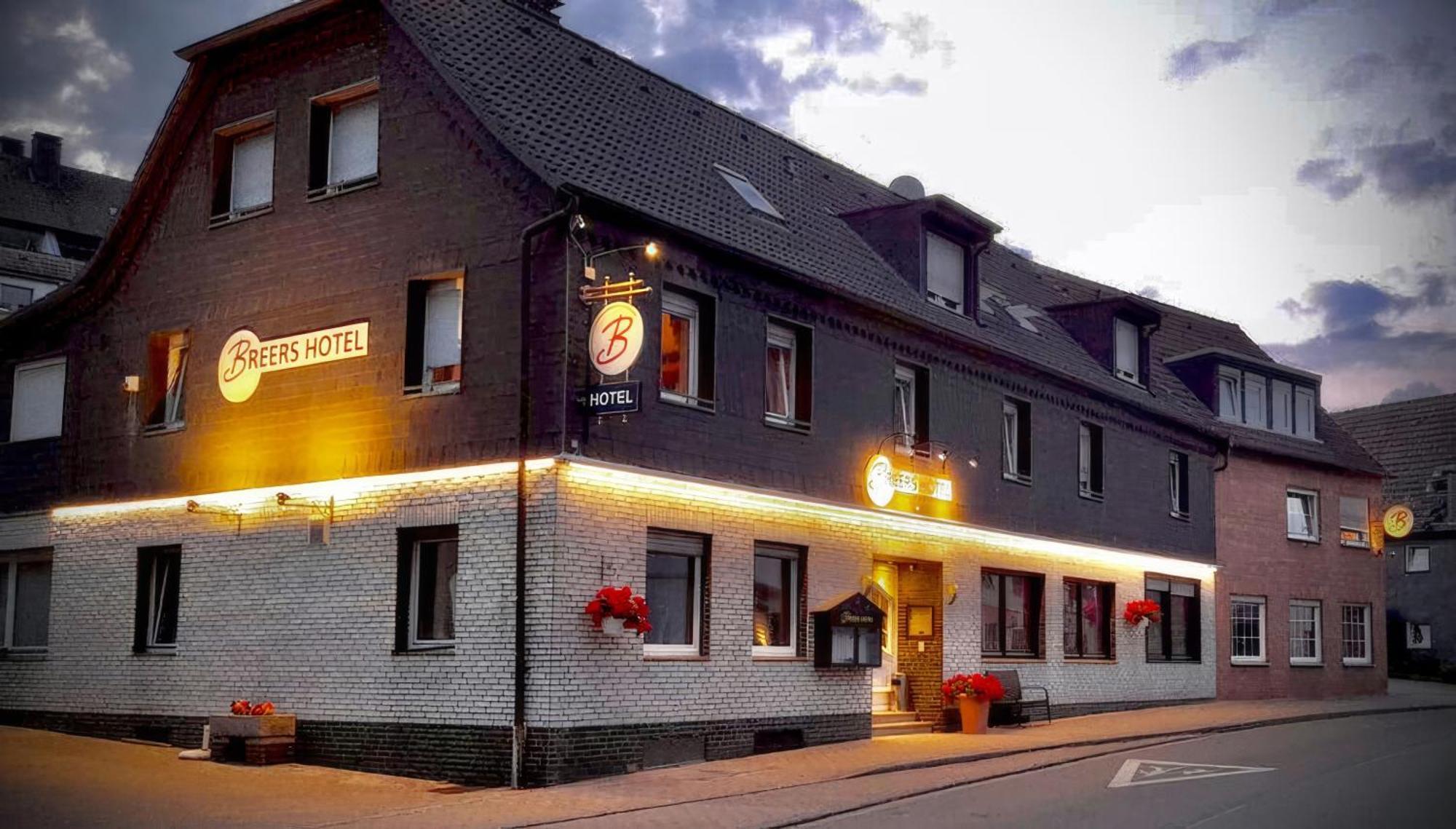 Breer S Hotel Schwerte Exterior photo